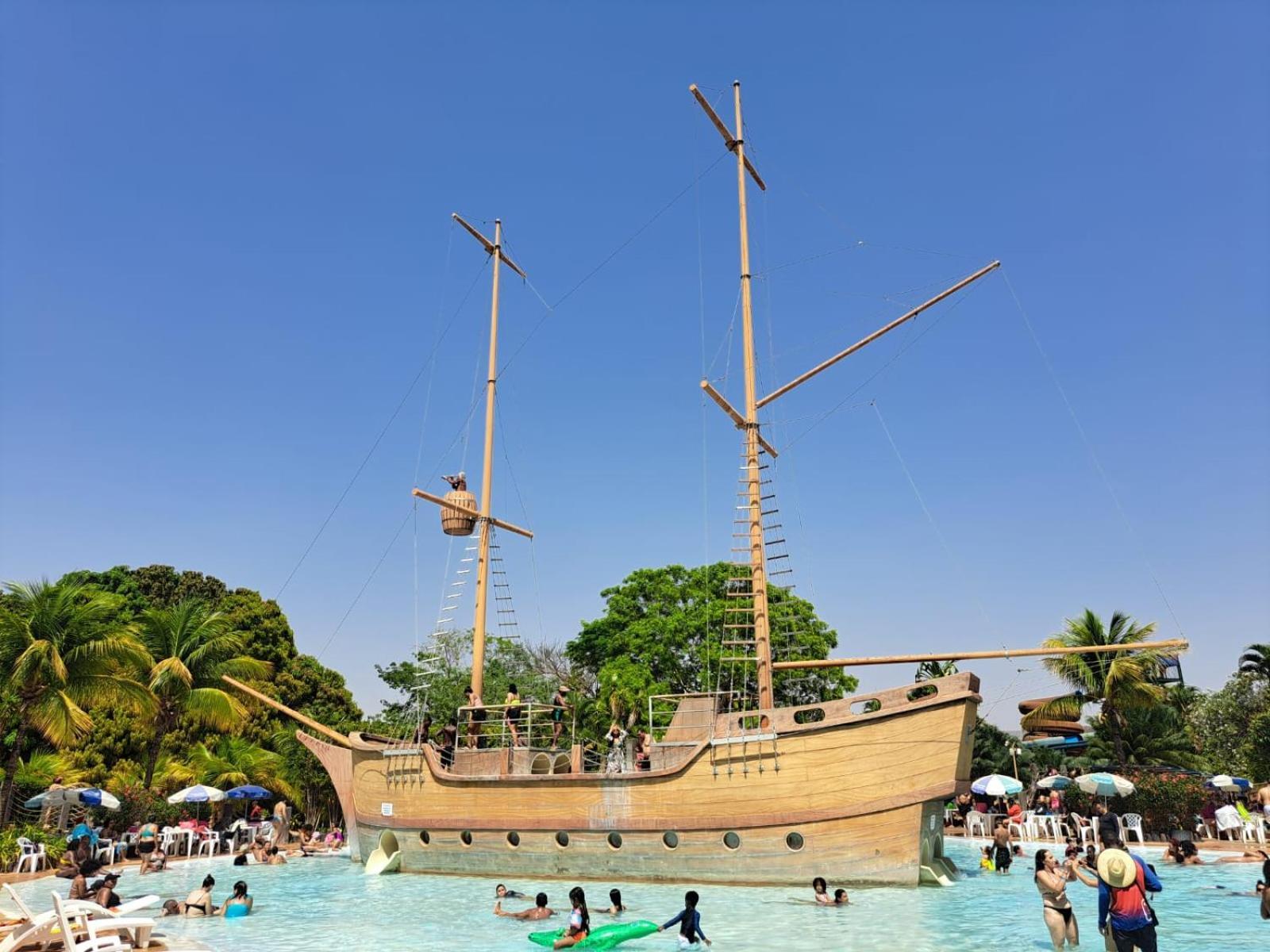 Piazza Diroma Hotel - Acqua Park E Splash Caldas Novas Dış mekan fotoğraf