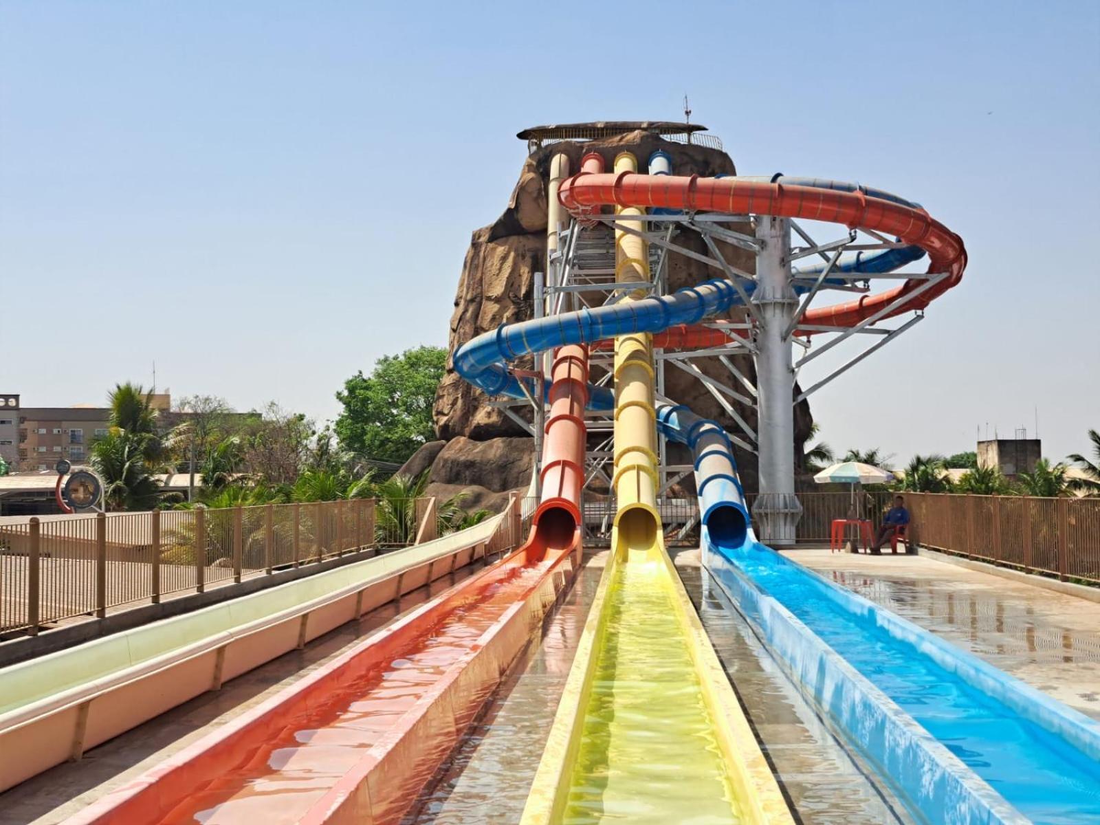 Piazza Diroma Hotel - Acqua Park E Splash Caldas Novas Dış mekan fotoğraf