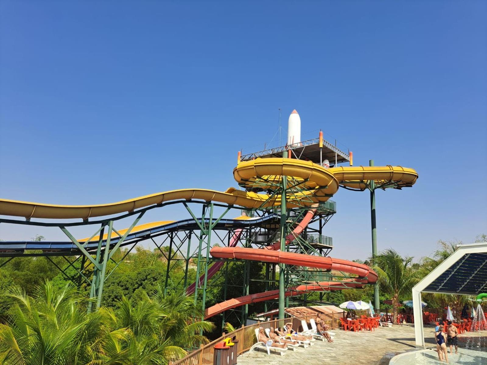 Piazza Diroma Hotel - Acqua Park E Splash Caldas Novas Dış mekan fotoğraf